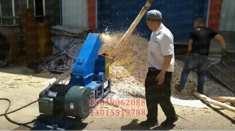 木材削片機(jī)生產(chǎn)的木片切面平整、厚度均勻